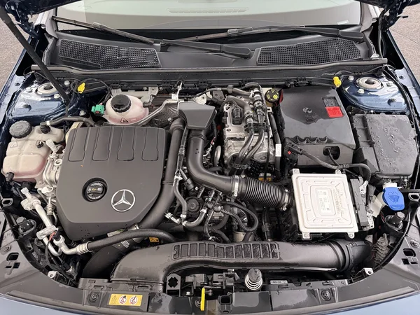 MERCEDES CLA 250 (2022) — foto 9 van 22