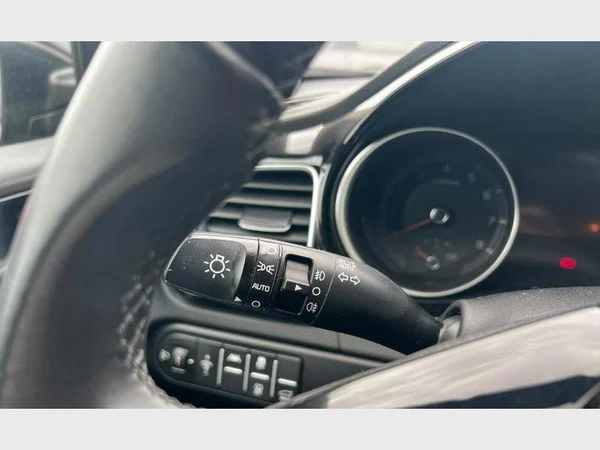 Kia XCEED (2023) — foto 7 van 25