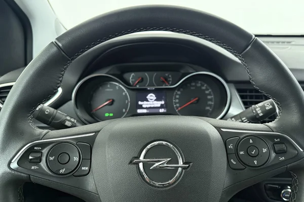Opel Crossland (2023) — foto 17 van 34