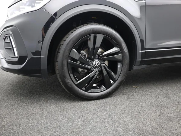 VOLKSWAGEN T-Roc (2025) — foto 14 van 21