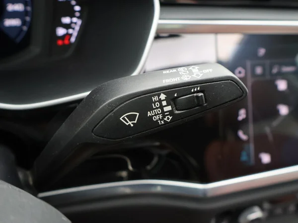 AUDI Q3 PHEV (2021) — foto 6 van 29
