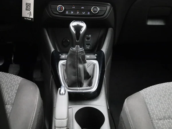 Opel Crossland (2021) — foto 2 van 36