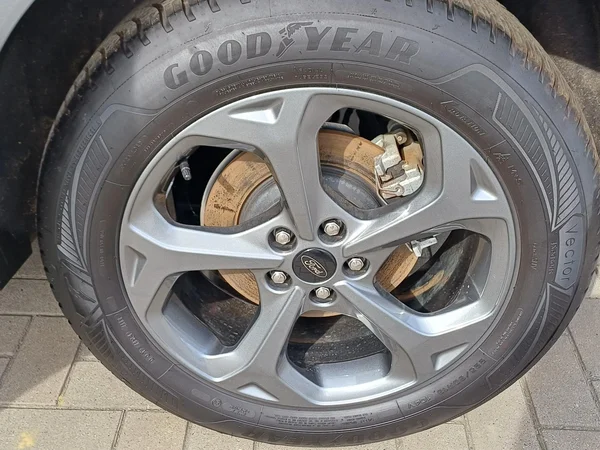 Ford Kuga (2025) — foto 14 van 23