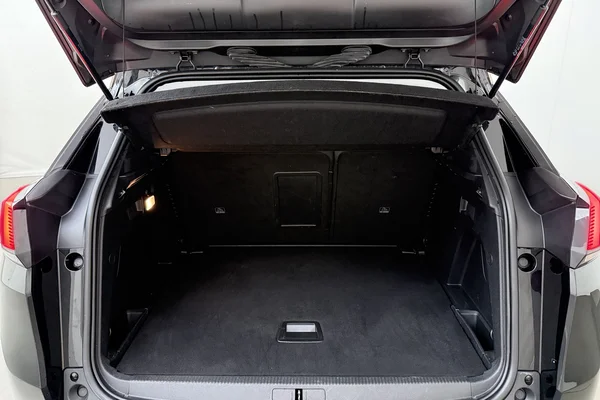 Peugeot 3008 (2022) — foto 21 van 25