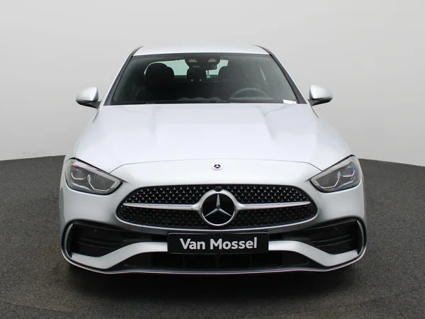 Mercedes-Benz C-Klasse (2025) — foto 23 van 50