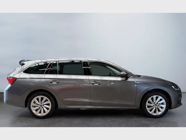 Skoda Octavia Combi (2026) — foto 13 van 15