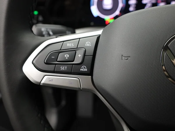 VOLKSWAGEN Golf VIII (2025) — foto 9 van 20
