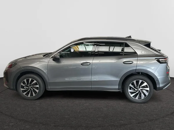 VOLKSWAGEN T-Roc (2026) — foto 12 van 22