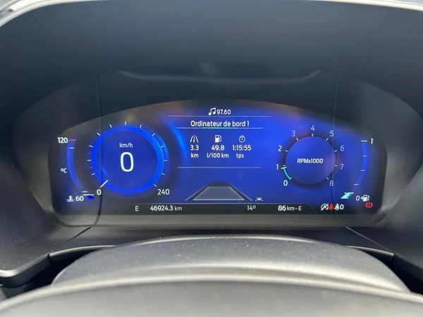 FORD Kuga (2021) — foto 6 van 31