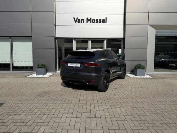 Jaguar E-PACE (2021) — foto 28 van 30