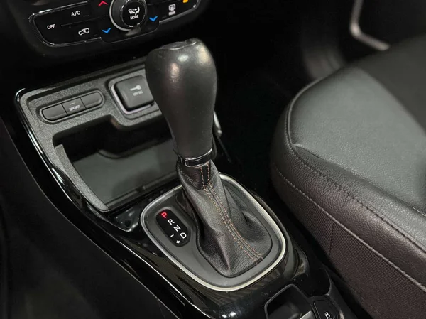 Jeep Compass (2021) — foto 3 van 17