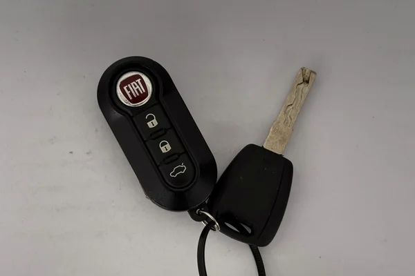 Fiat 500 (2023) — foto 8 van 26