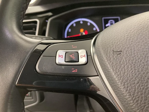 VOLKSWAGEN Polo (2021) — foto 9 van 36