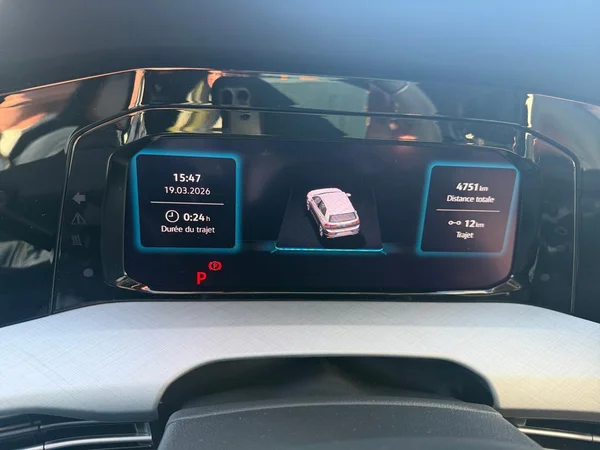 VOLKSWAGEN Golf VIII (2025) — foto 15 van 16