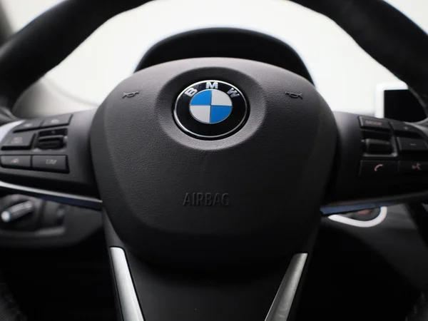 BMW X2 (2021) — foto 24 van 49