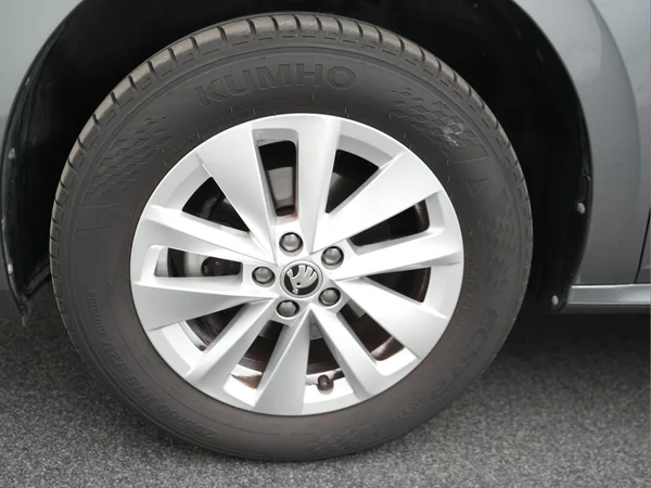 SKODA Kamiq (2024) — foto 27 van 27