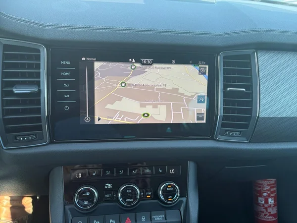 SKODA Kodiaq (2024) — foto 4 van 23