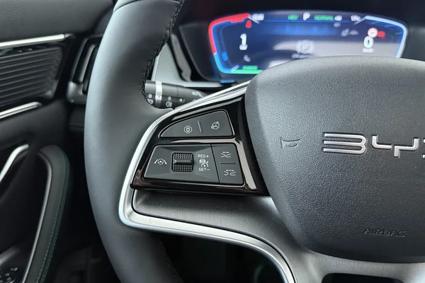 BYD Seal U PHEV (2026) — foto 6 van 18