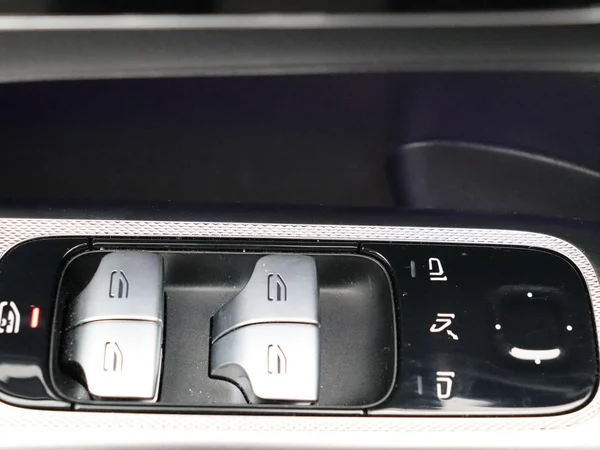 Mercedes-Benz GLC (2026) — foto 2 van 36