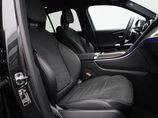 Mercedes-Benz GLC (2025) — foto 33 van 48