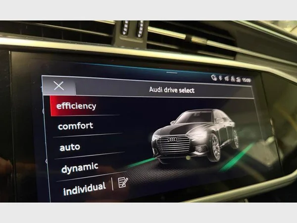 Audi A6 (2022) — foto 13 van 28