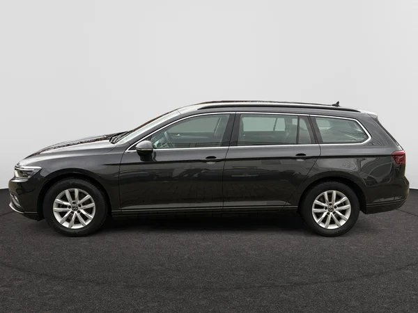 VOLKSWAGEN Passat Variant (2021) — foto 12 van 24