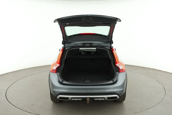 Volvo V60 (2017) — foto 7 van 16