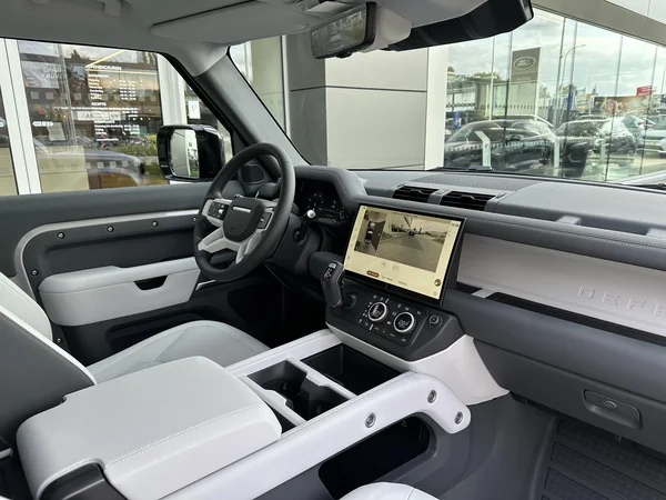 Land Rover Defender (2026) — foto 28 van 33