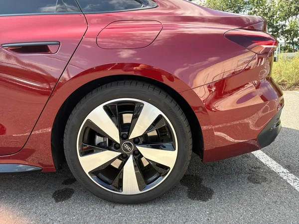 AUDI A5 e-hybrid (PHEV) (2026) — foto 16 van 23