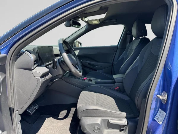 VOLKSWAGEN T-Roc (2026) — foto 16 van 24