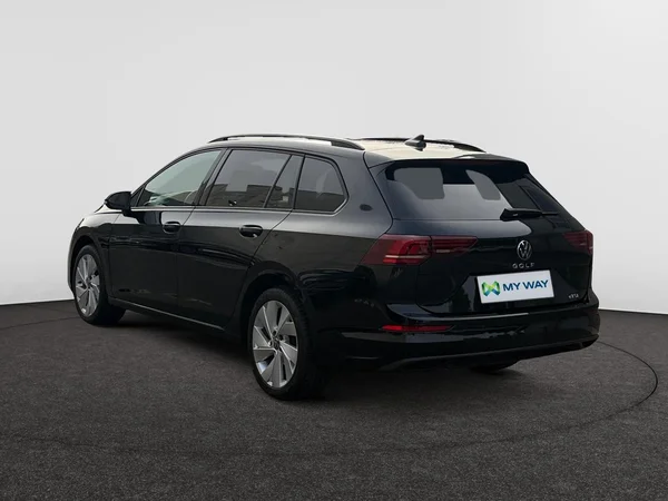 VOLKSWAGEN Golf VIII SW (2024) — foto 16 van 22