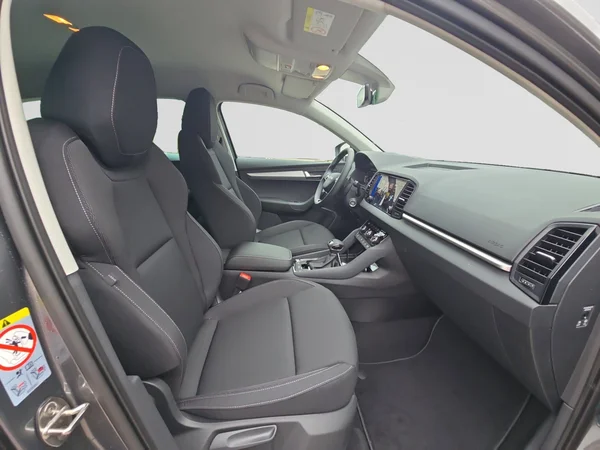 SKODA Karoq (2025) — foto 3 van 24