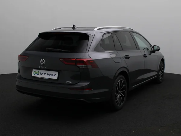 VOLKSWAGEN Golf VIII SW (2024) — foto 23 van 30