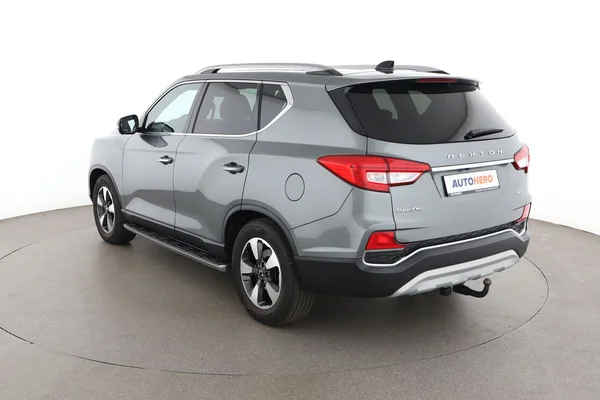 Ssangyong Rexton (2018) — foto 10 van 16