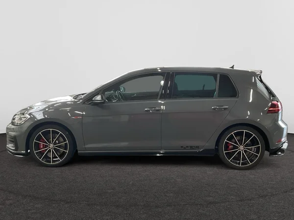 VOLKSWAGEN Golf VII GTI (2019) — foto 12 van 22