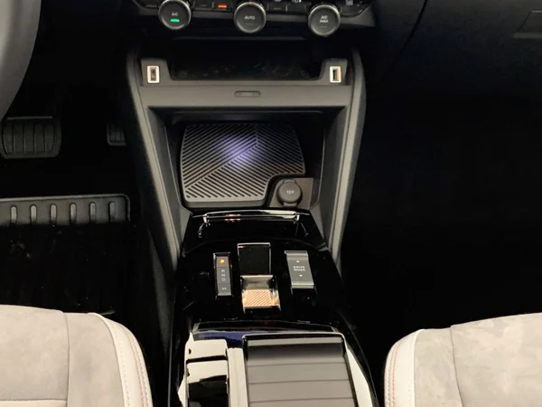Citroen C4 (2025) — foto 9 van 28