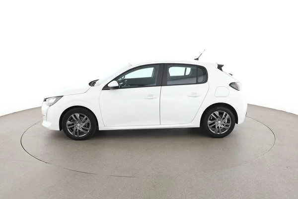Peugeot 208 (2021) — foto 9 van 16