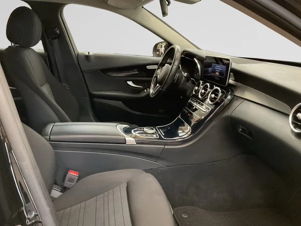 MERCEDES-BENZ C 180 (2020) — foto 19 van 21