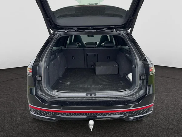 VOLKSWAGEN Passat Variant eHybrid (PHEV) (2026) — foto 13 van 24