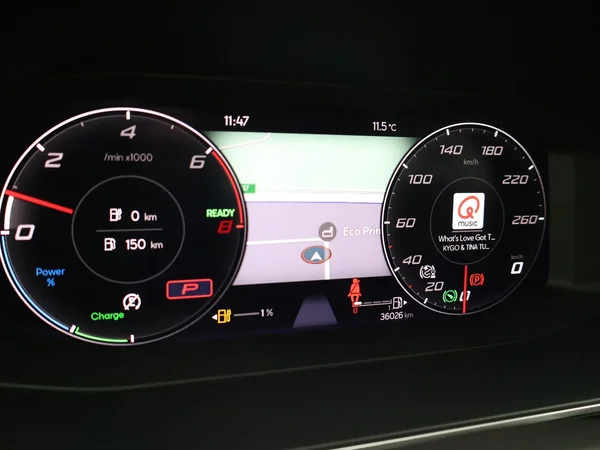 SEAT Leon (2020) — foto 2 van 23