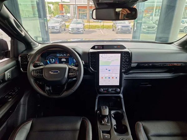 Ford Ranger — foto 12 van 16