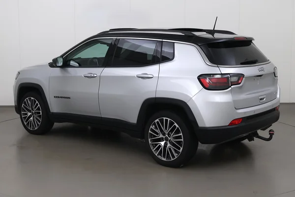 Jeep Compass (2021) — foto 16 van 22