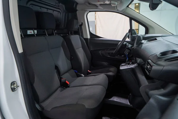 Toyota E-Proace Van Mwb (2024) — foto 6 van 59