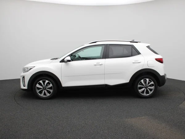 Kia Stonic (2021) — foto 34 van 39