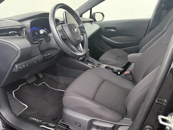 TOYOTA Corolla (2023) — foto 4 van 26