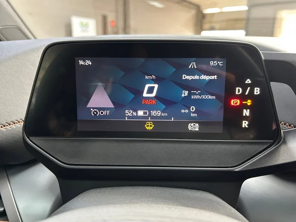 CUPRA Born (2023) — foto 17 van 18