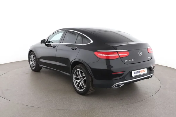 Mercedes-Benz GLC-Klasse (2018) — foto 10 van 16