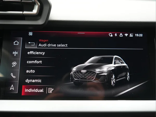 AUDI A3 Sportback PHEV (2025) — foto 16 van 29