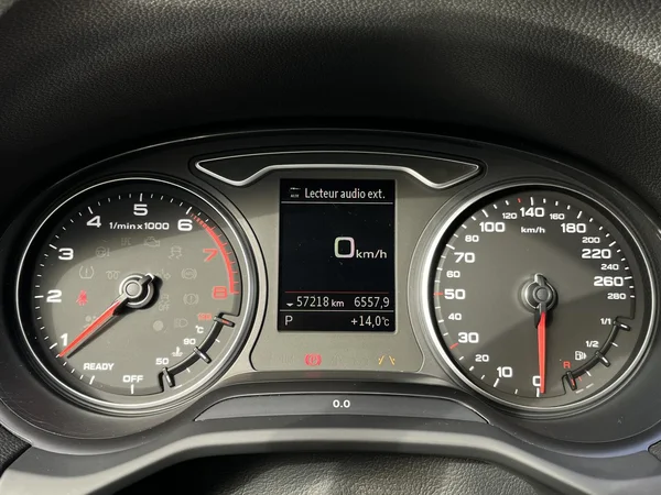 AUDI Q2 (2020) — foto 3 van 17