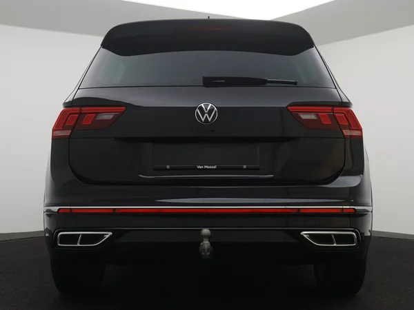 VOLKSWAGEN Tiguan (2022) — foto 22 van 27